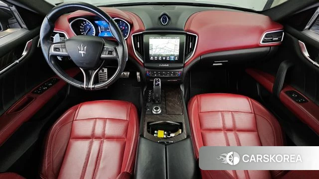 Maserati Ghibli id 4959428 из Кореи 32