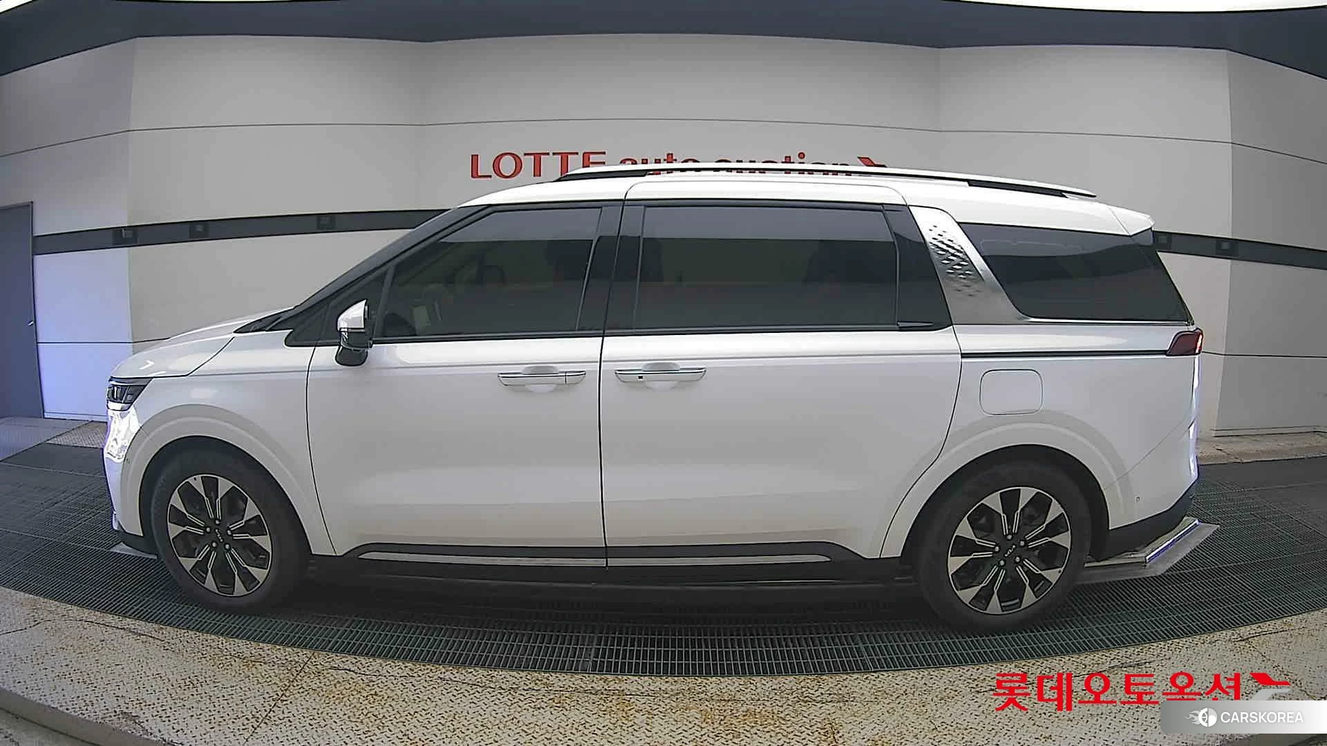 Kia Carnival id 4990044 из Кореи 35