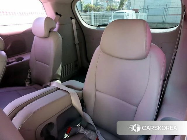 Kia The New Carnival id 5041963 из Кореи 17