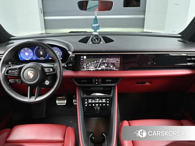 Porsche Makan EV id 4995384 из Кореи 17