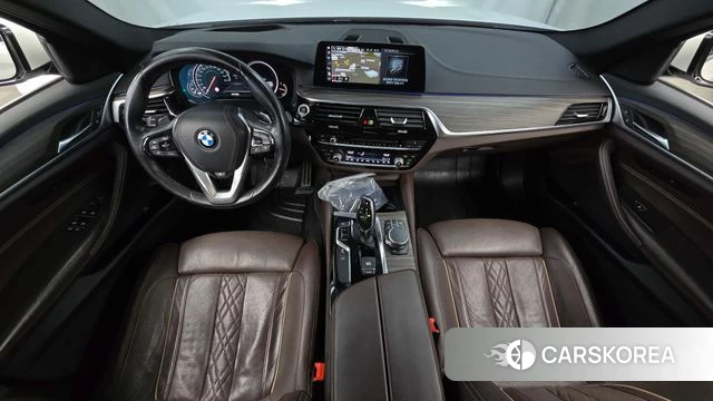 BMW 5 Series (G30) id 4978361 из Кореи 29