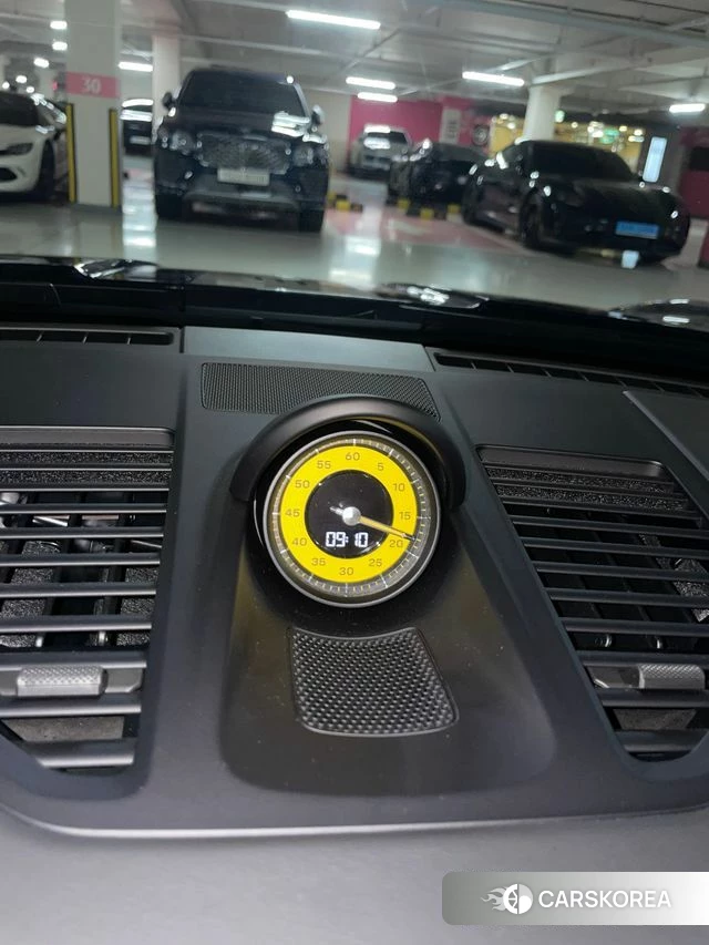 Porsche 911(992) id 4835544 из Кореи 17