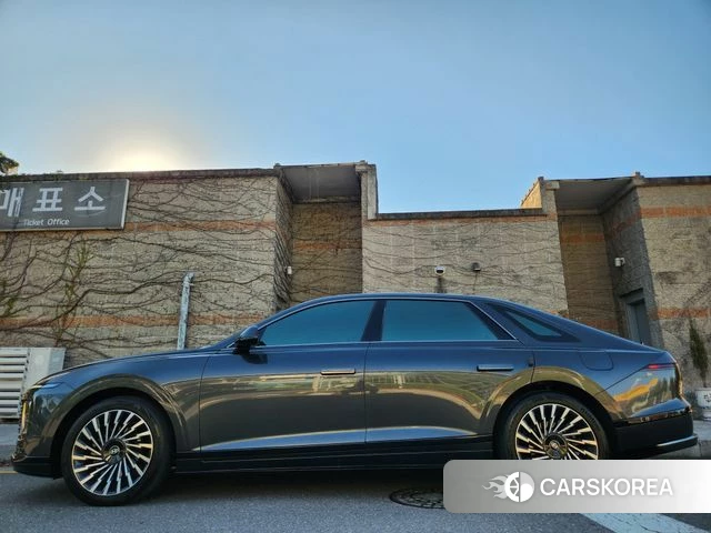 Hyundai Grandeur Hybrid (GN7) id 5021231 из Кореи 17