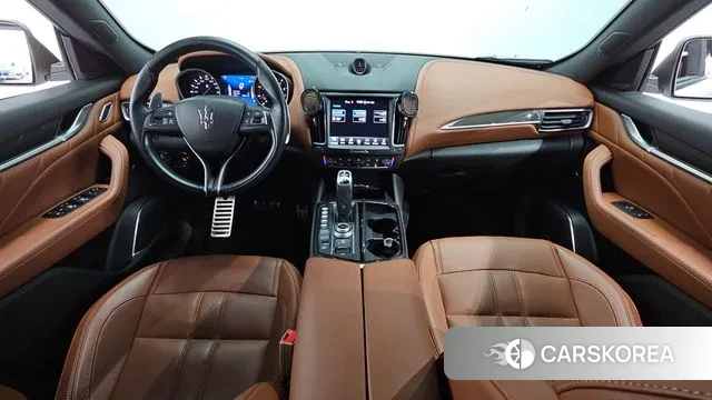 Maserati Levante id 3488818 из Кореи 17