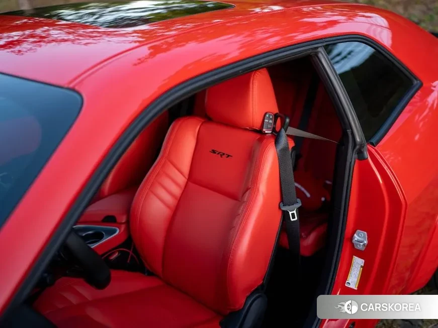 Dodge Challenger id 1637514 из Кореи 17