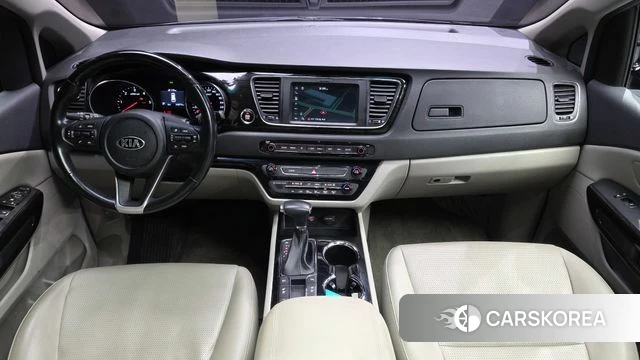 Kia The New Carnival id 4998659 из Кореи 32