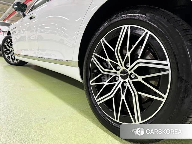 Genesis G90 (RS4) id 4970994 из Кореи 17