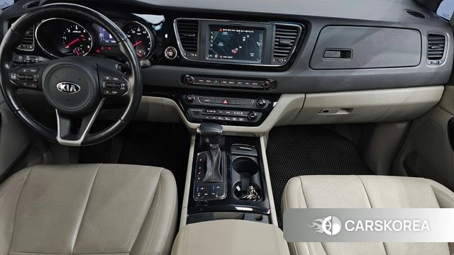 Kia All New Carnival id 5042225 из Кореи 17