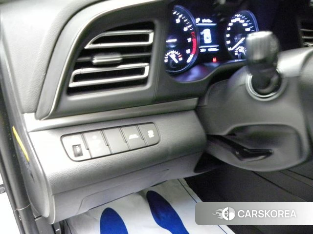 Hyundai The New Avante AD id 5041883 из Кореи 18