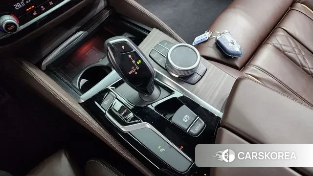 BMW 5 Series (G30) id 3666180 из Кореи 18