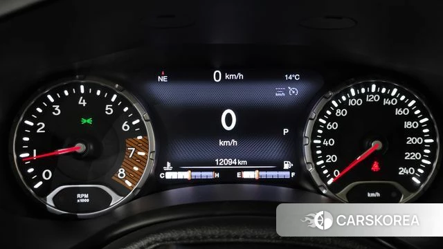 Jeep Renegade id 4996669 из Кореи 28
