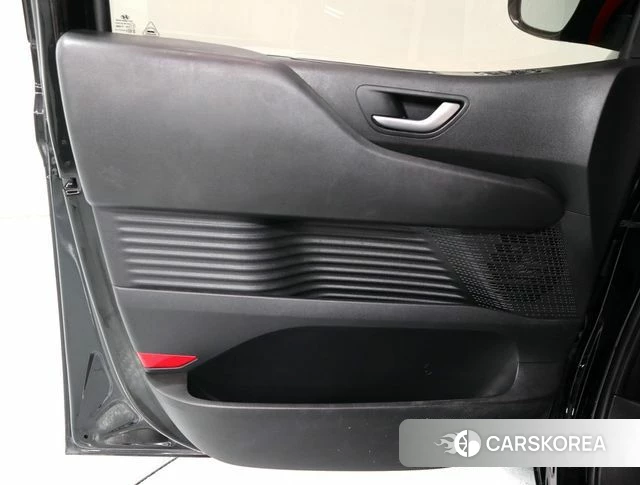Hyundai Staria id 4835365 из Кореи 17