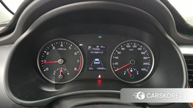 Kia Stonic id 4850012 из Кореи 18