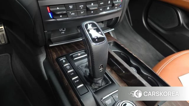 Maserati Ghibli id 5012697 из Кореи 33