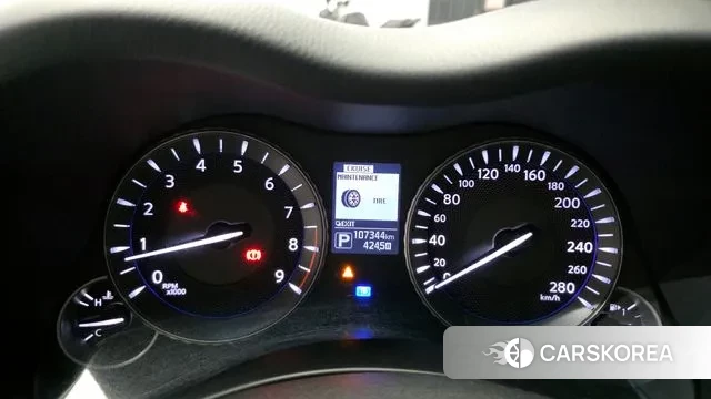 Infiniti Q70 id 3259567 из Кореи 18