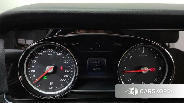 Mercedes-Benz E-Class W213 id 4988428 из Кореи 32
