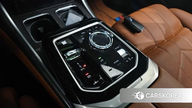 BMW 7 Series (G70) id 5020799 из Кореи 37