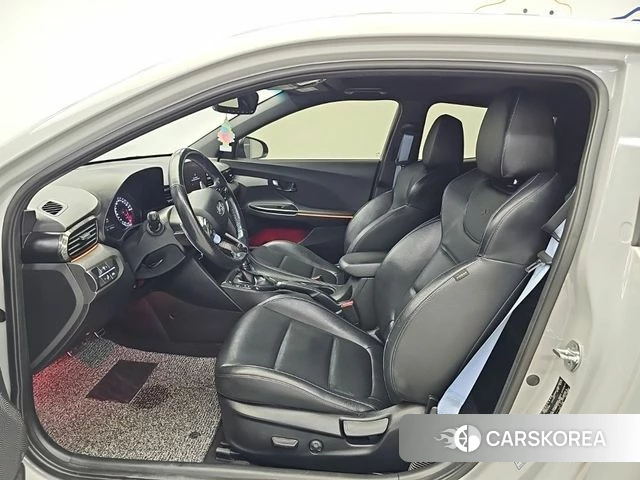 Hyundai Veloster (JS) id 4764604 из Кореи 17