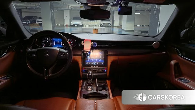 Maserati Quattroporte id 4937591 из Кореи 17