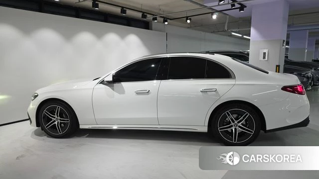 Mercedes-Benz E-Class W214 id 4979983 из Кореи 18