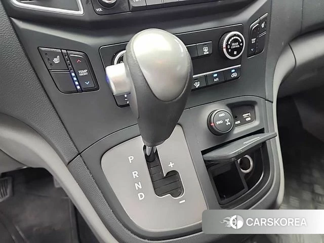 Hyundai The New Grand Starex id 4713181 из Кореи 17