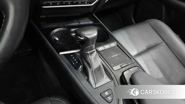 Lexus UX250h id 4977913 из Кореи 28