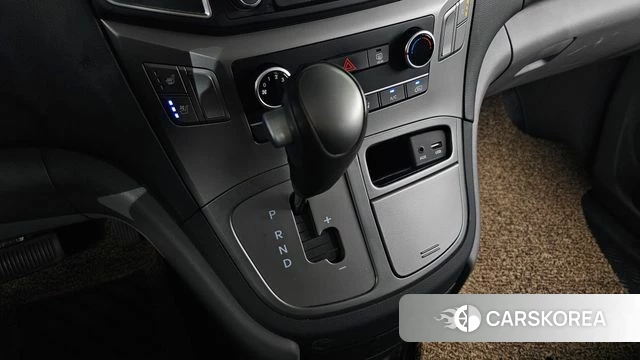 Hyundai The New Grand Starex id 4992597 из Кореи 32