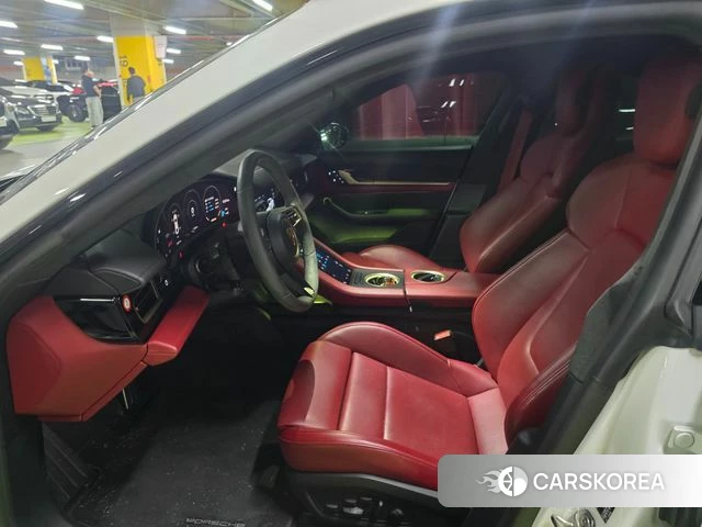 Porsche Taycan id 5016471 из Кореи 14