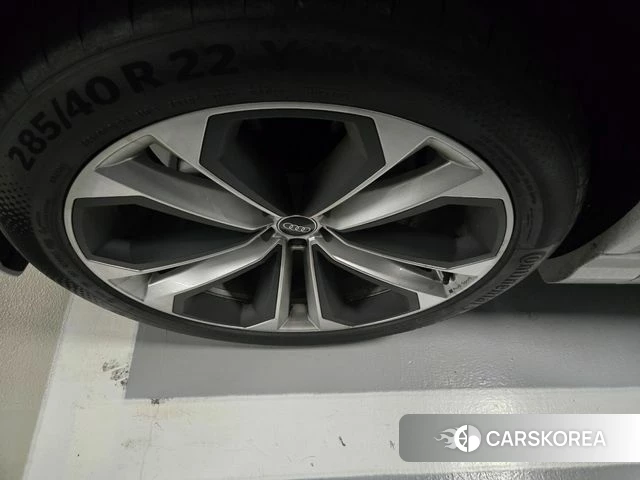 Audi Q8 (4M) id 5001409 из Кореи 13