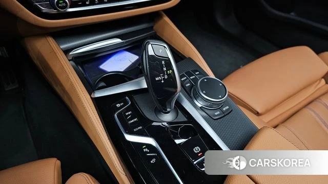 BMW 5 Series (G30) id 5039705 из Кореи 34