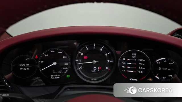 Porsche 911(992) id 5032916 из Кореи 18