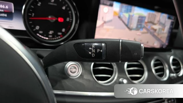 Mercedes-Benz E-Class W213 id 5018188 из Кореи 32