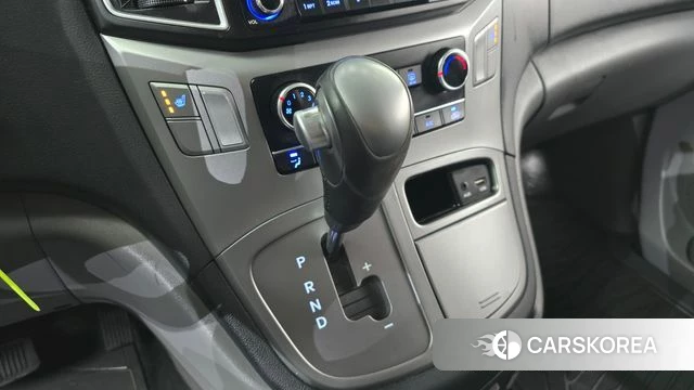 Hyundai The New Grand Starex id 4966911 из Кореи 28