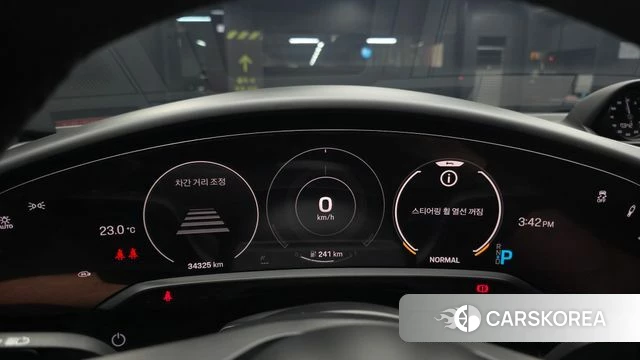 Porsche Taycan id 4959379 из Кореи 34