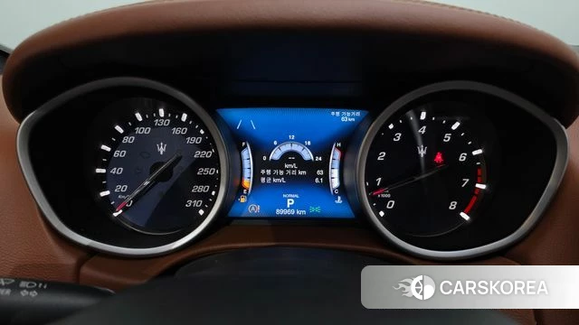 Maserati Ghibli id 4982733 из Кореи 30