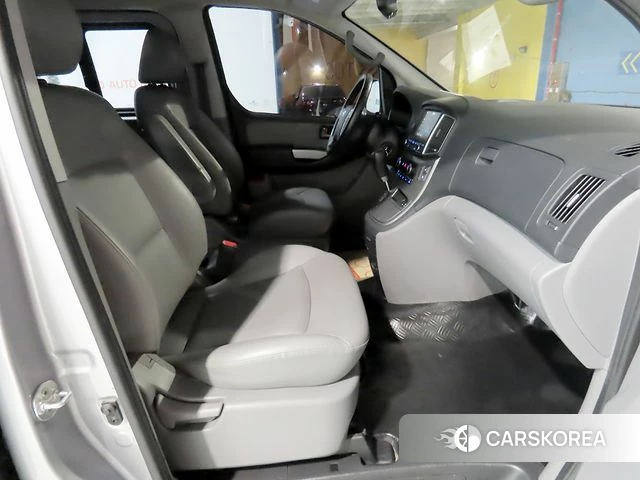 Hyundai The New Grand Starex id 5041877 из Кореи 18