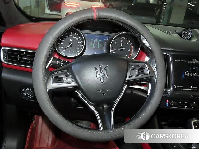 Maserati Levante id 4900624 из Кореи 18