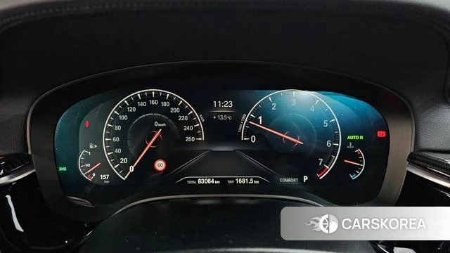 BMW 5 Series (G30) id 5048245 из Кореи 33