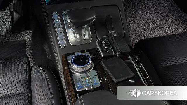 Genesis G90 id 5029208 из Кореи 28