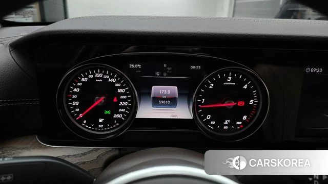 Mercedes-Benz E-Class W213 id 4943458 из Кореи 29