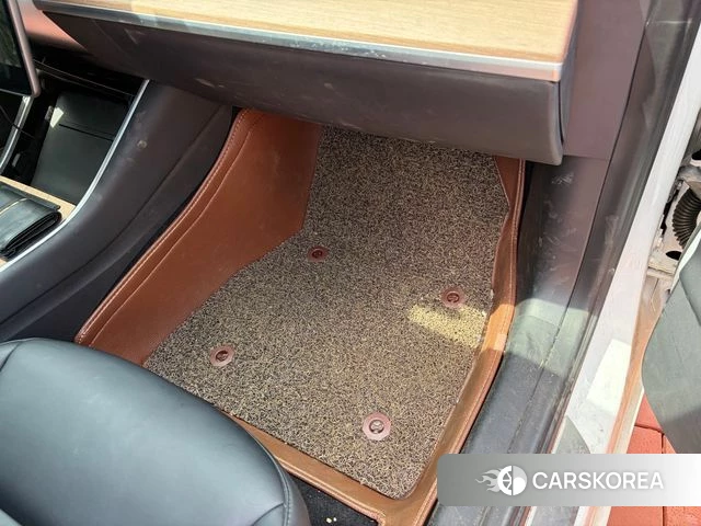 Tesla Model 3 id 4750799 из Кореи 8