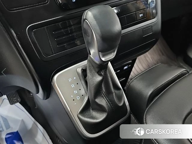 Hyundai Staria id 5026750 из Кореи 18