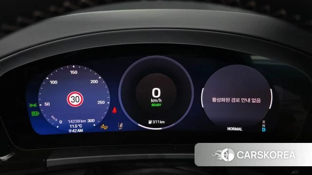 Porsche Makan EV id 3858305 из Кореи 18