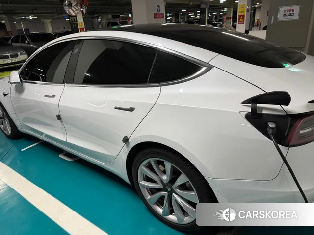 Tesla Model 3 id 4794368 из Кореи 9