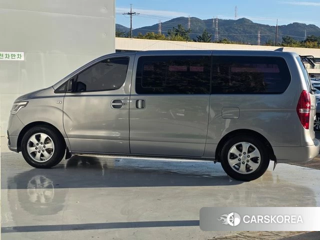 Hyundai The New Grand Starex id 5023394 из Кореи 17