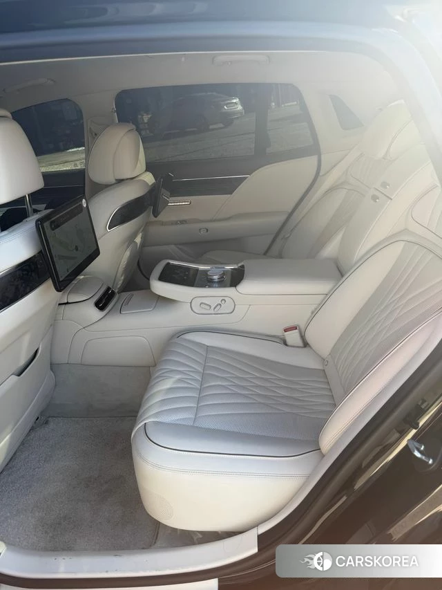 Genesis G90 (RS4) id 5046817 из Кореи 17