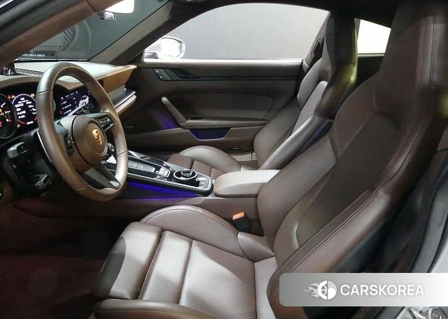 Porsche 911(992) id 4996489 из Кореи 18
