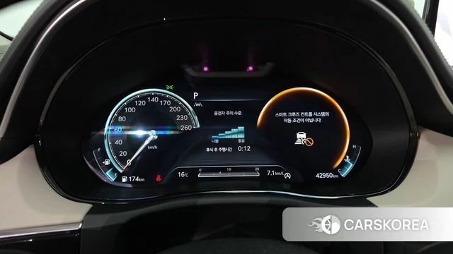 Genesis GV70 id 5039483 из Кореи 18