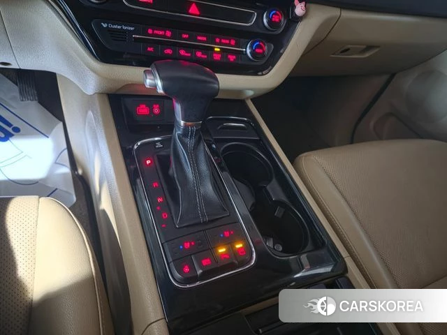 Kia All New Carnival id 5048707 из Кореи 18