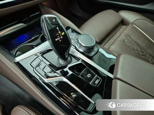 BMW 5 Series (G30) id 5002595 из Кореи 16